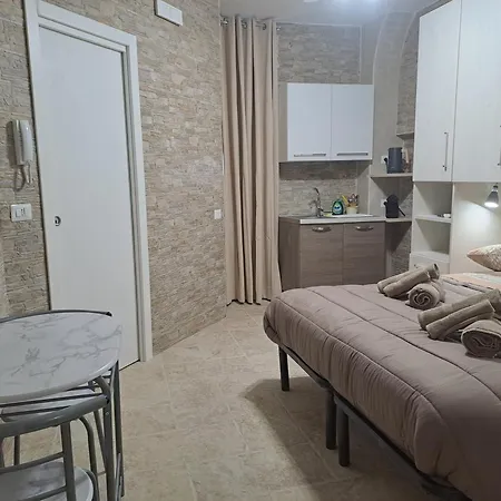 Il Quinto Conte - Vicinanze Policlinico B&B