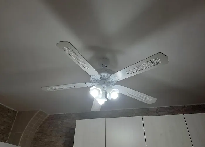 Il Quinto Conte - Vicinanze Policlinico לינה וארוחת בוקר בארי