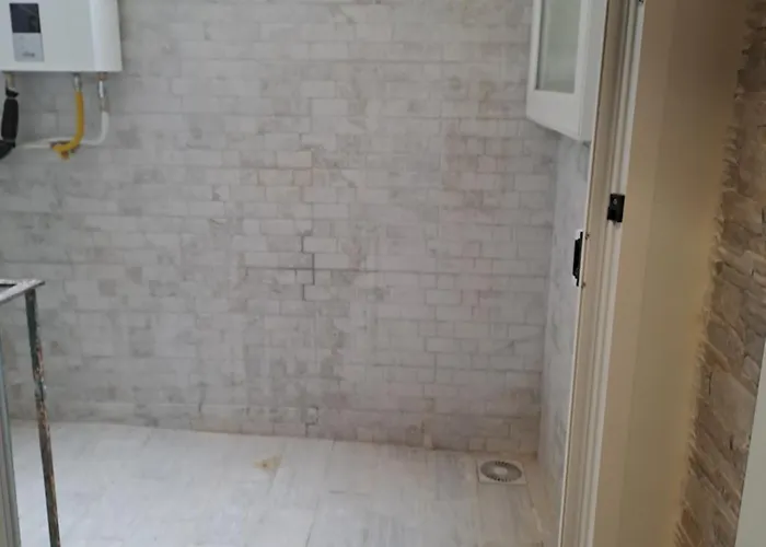 Il Quinto Conte - Vicinanze Policlinico לינה וארוחת בוקר בארי